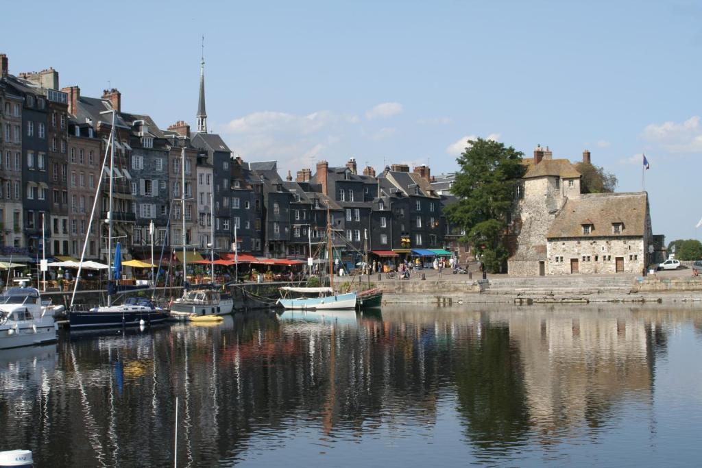 Chez Fifille Appartement Dans Honfleur Parking Prive Rum bild